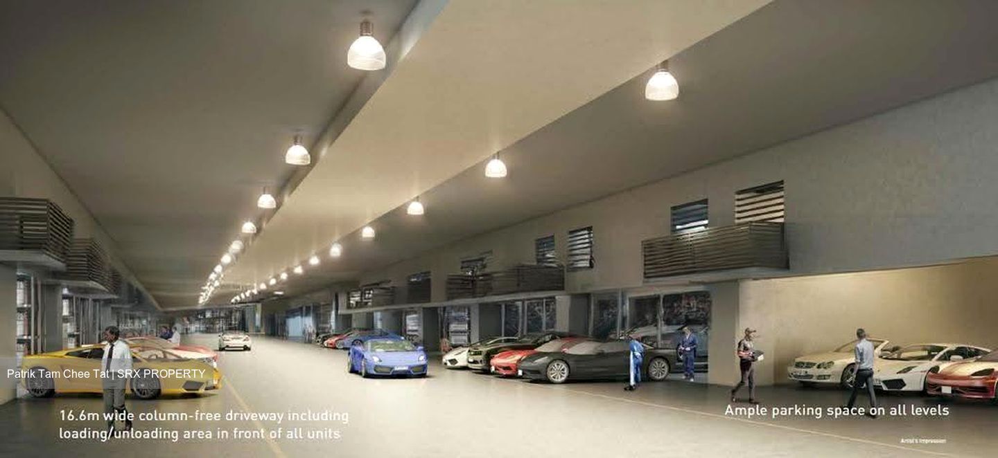 Carros Centre (D25), Factory #614495661